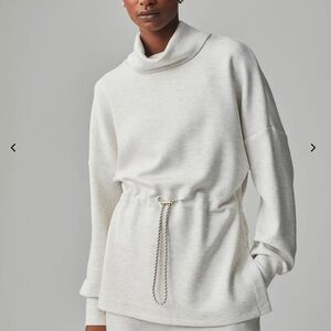 Varley Freya Sweat - Ivory - Size M